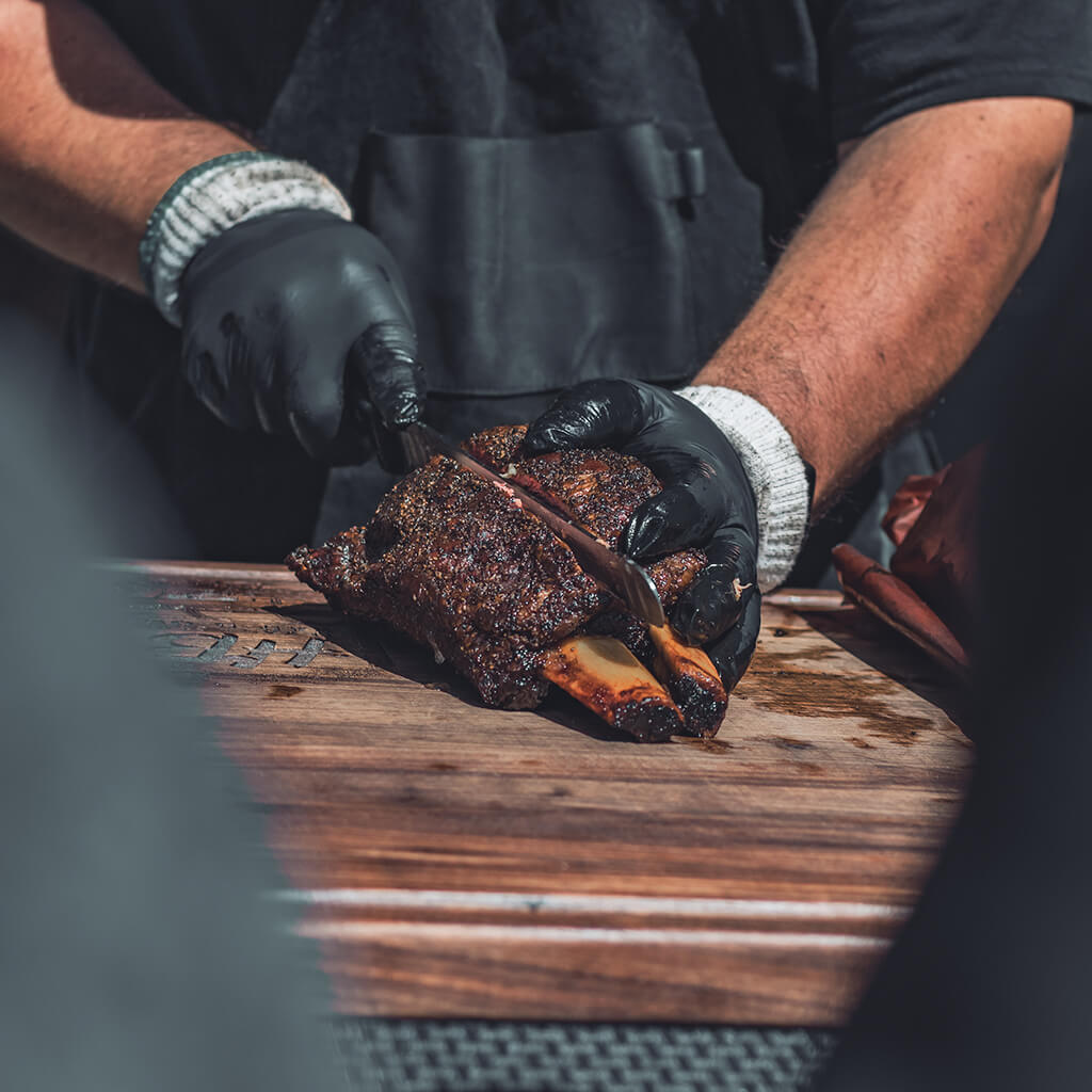 상남자들의 고기: 진정한 바베큐의 끝판왕, 텍사스 브리스킷